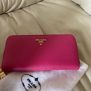 Designer wallet new never used